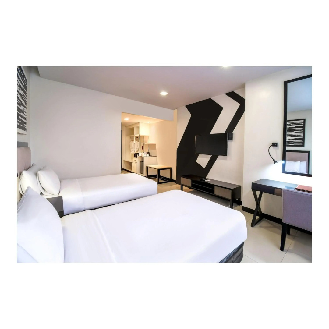 Summit Hotel Magnolia