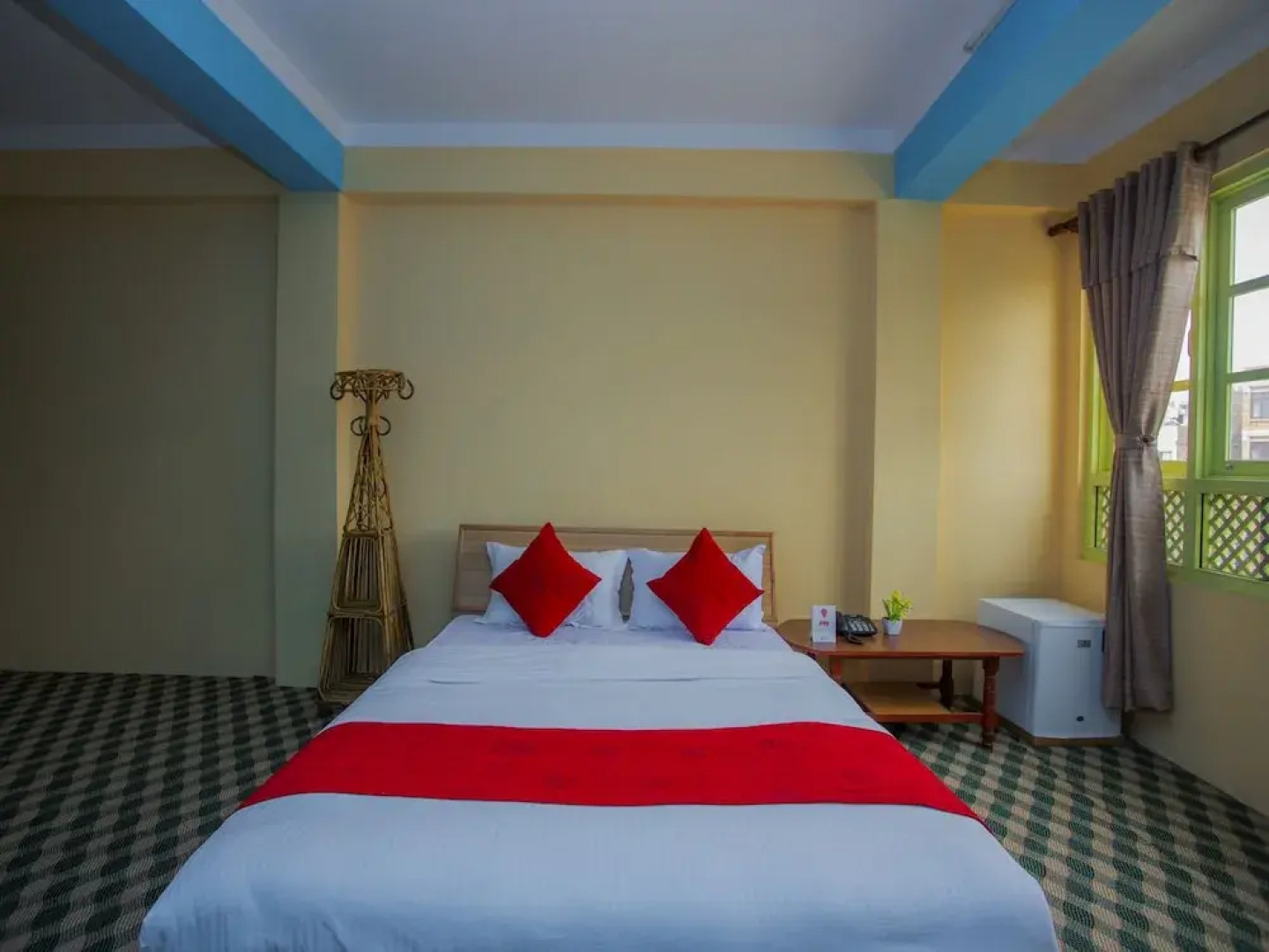 OYO 319 Hotel Aalishan