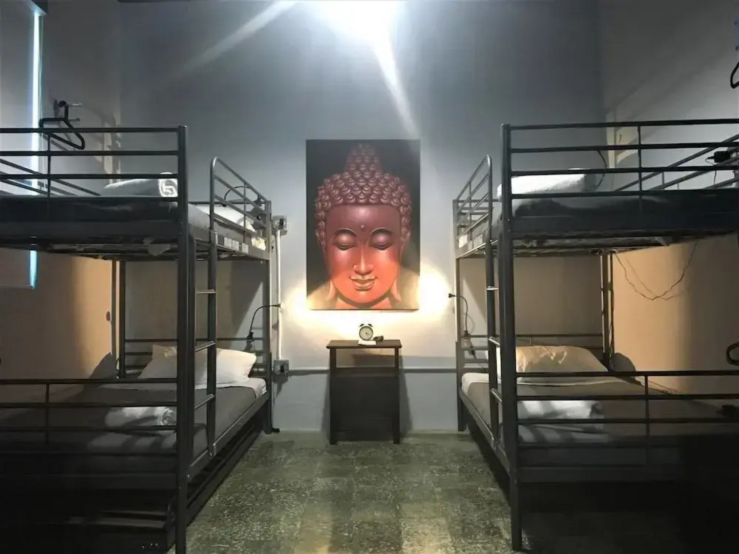 Nomada Urban Beach Hostel - Adults Only