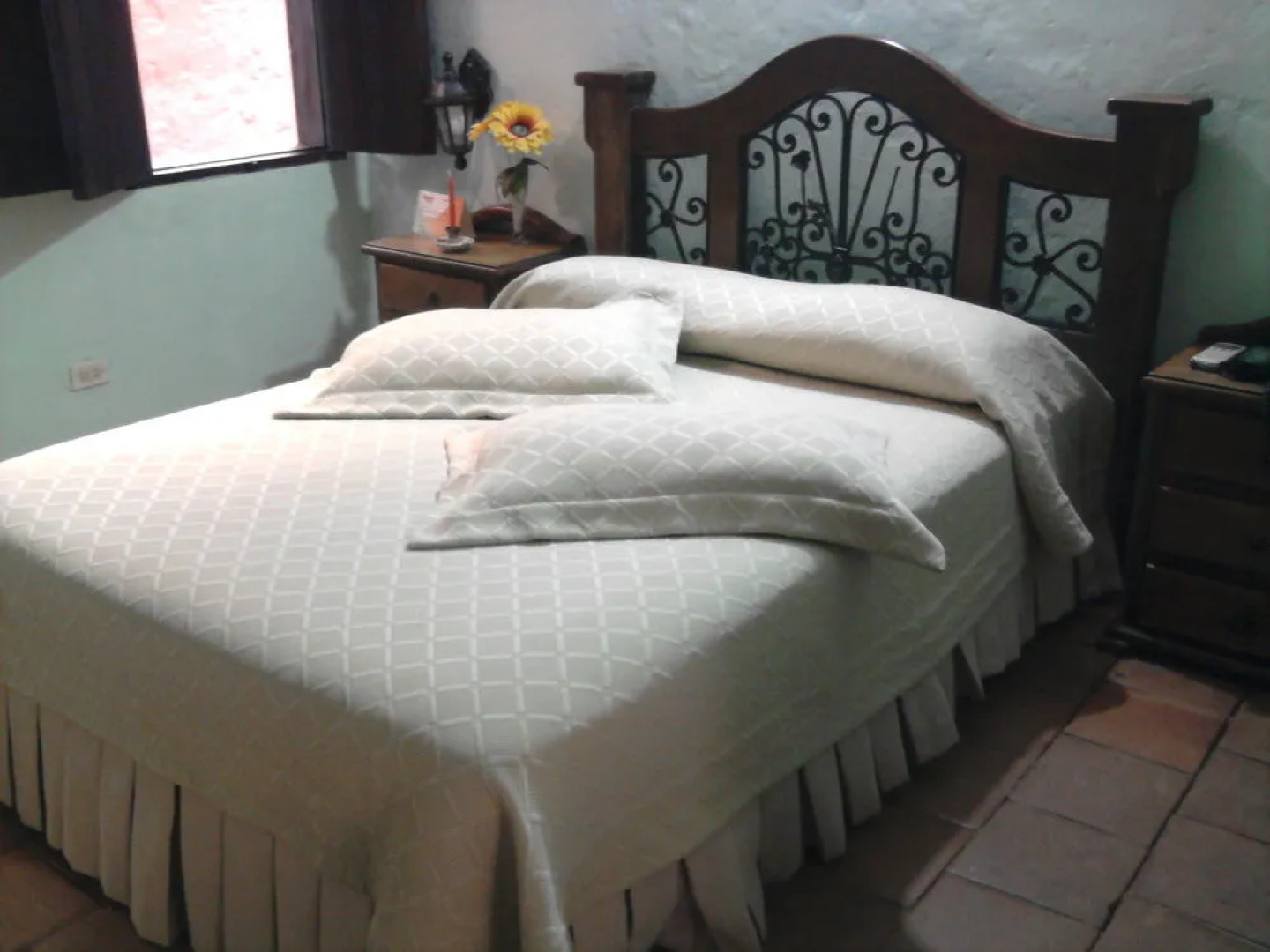 Hostal Restaurante Guaracu