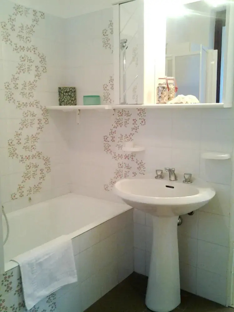 Apartment With one Bedroom in Menaggio, With Wonderful Lake View, Pool