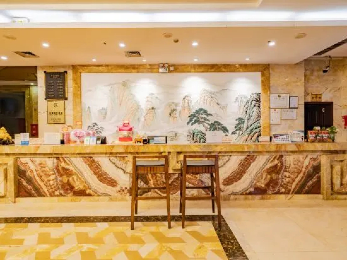 Three Gorges Feng Hotel (Zhongxian Guoyuan Road)