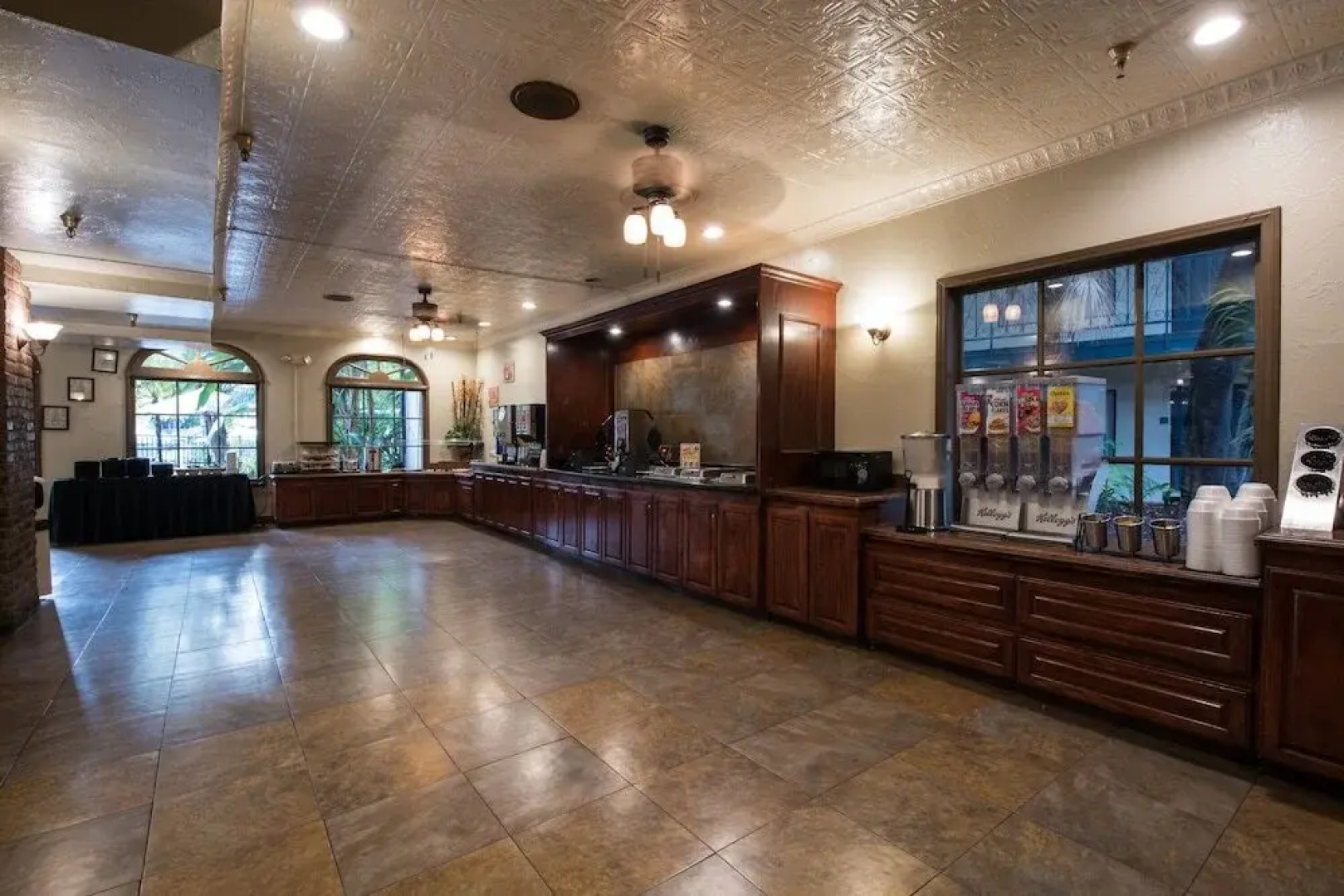 Radisson Suites Covina