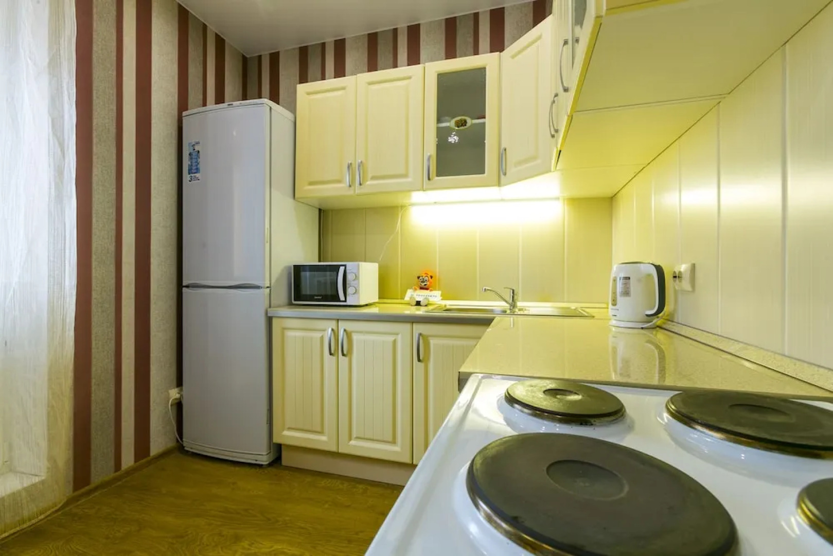 Апартаменты «Добрые сутки», Электромонтажный проезд, 11