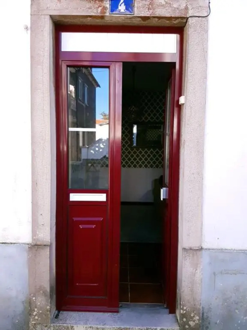 Cozy Sintra Townhouse