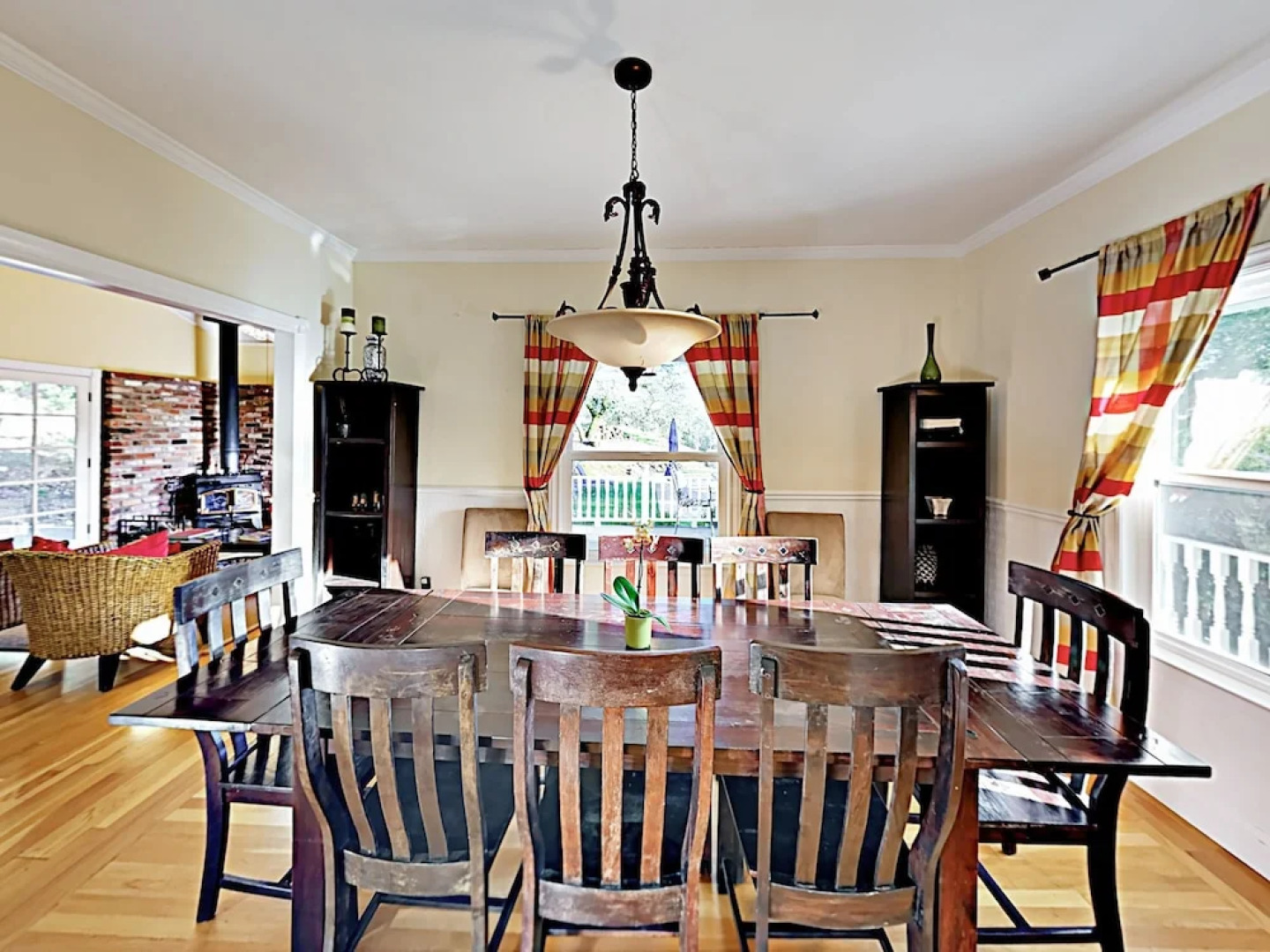 Quiet Wine Country Home Home