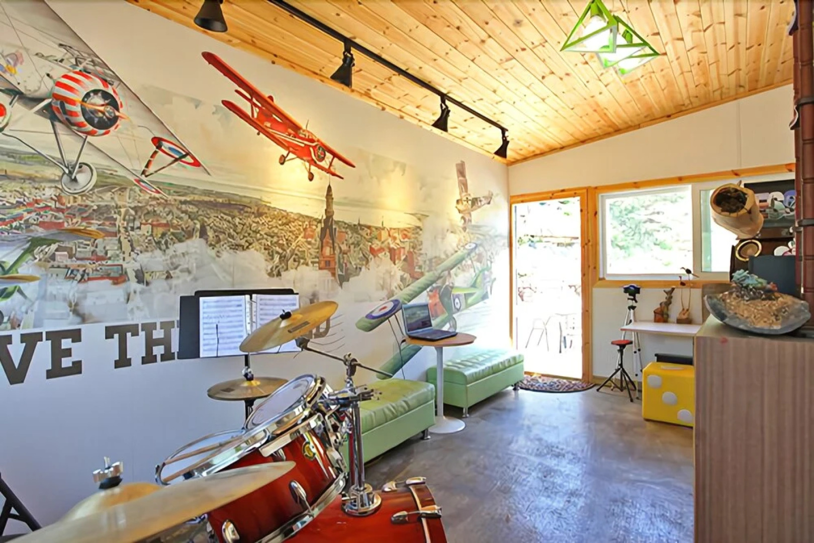 Tongyeong Songni Mt. Nature Pension