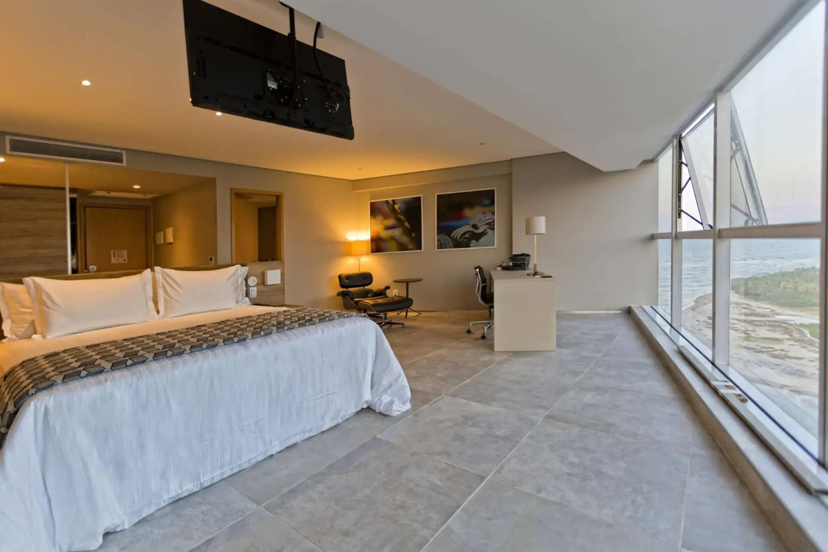 Bugan Paiva by Blue Tree