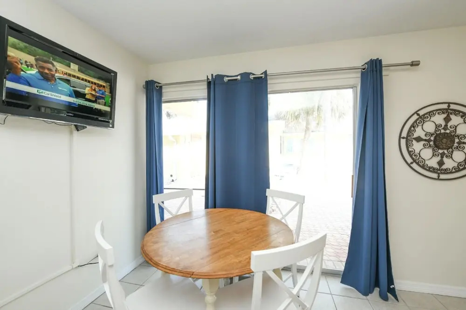 Minorga on the Key Beachside by Beachside Management