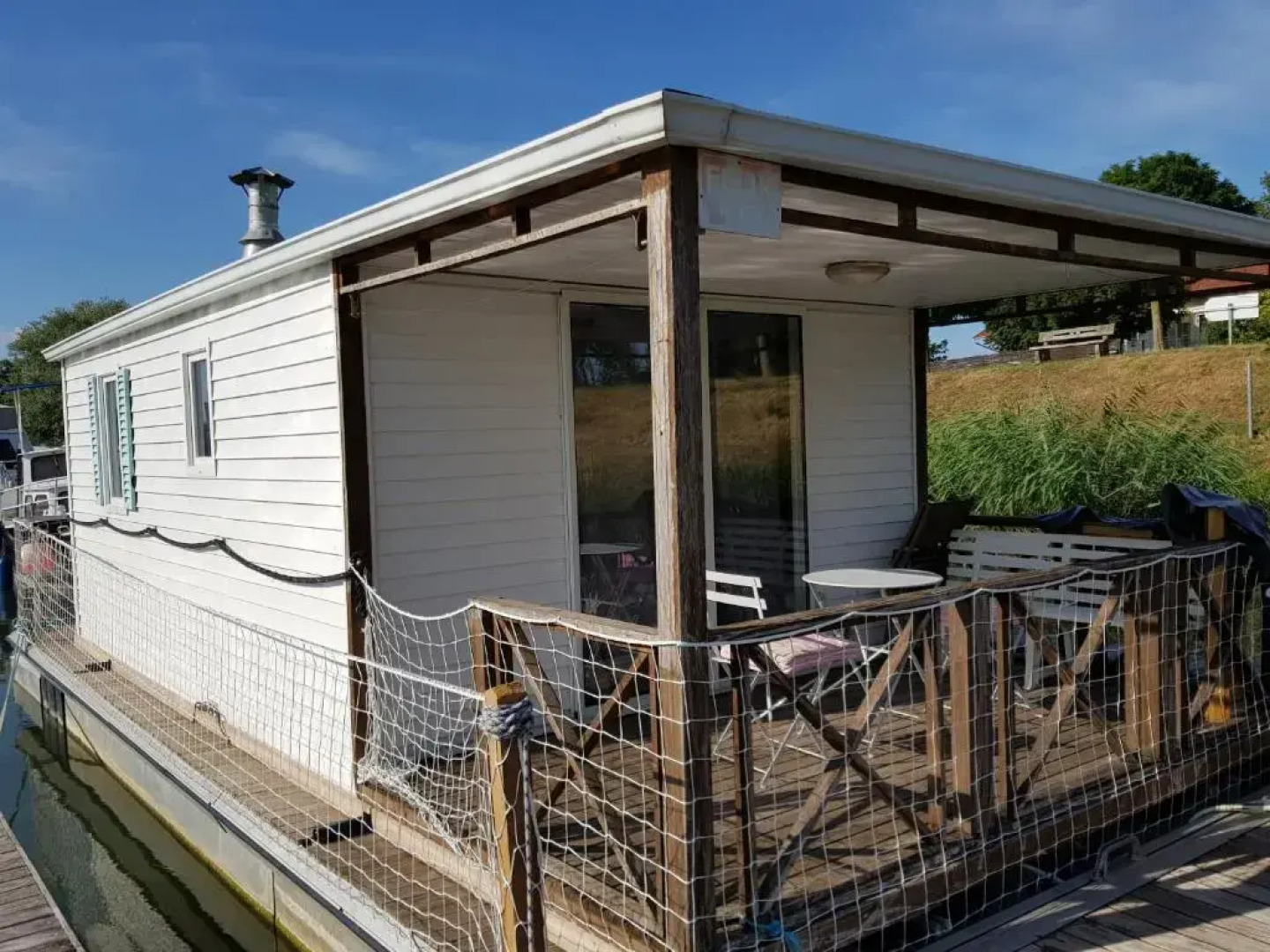 Cottage insolite option jacuzzi Seurre proche Beaune vue panoramique sur l'eau
