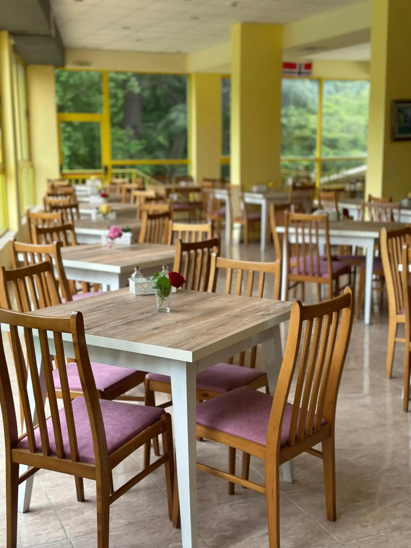 Sunny Varshava Hotel