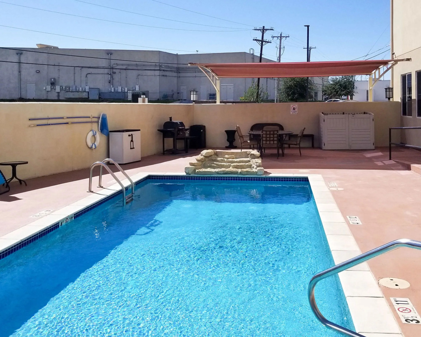 Comfort Inn & Suites Lakeside