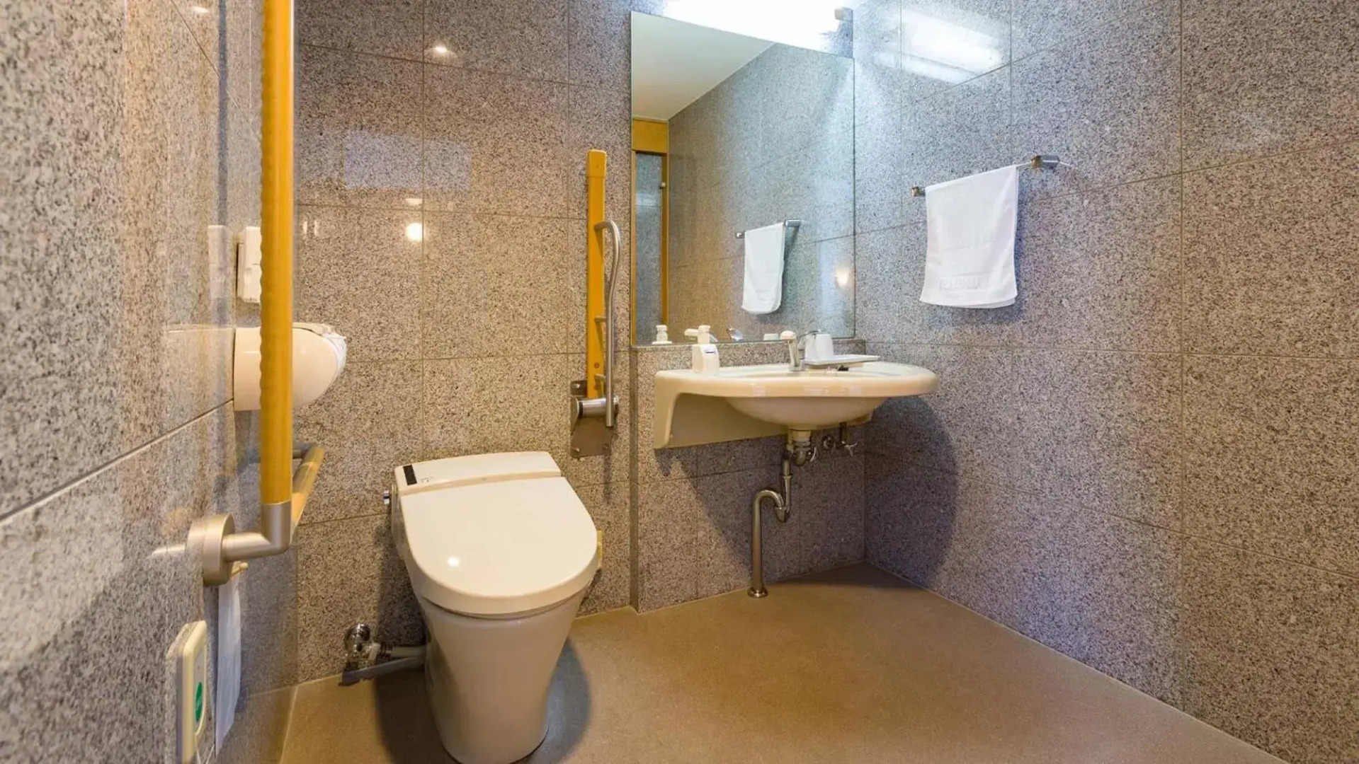 Toyoko Inn Banshu Ako Ekimae