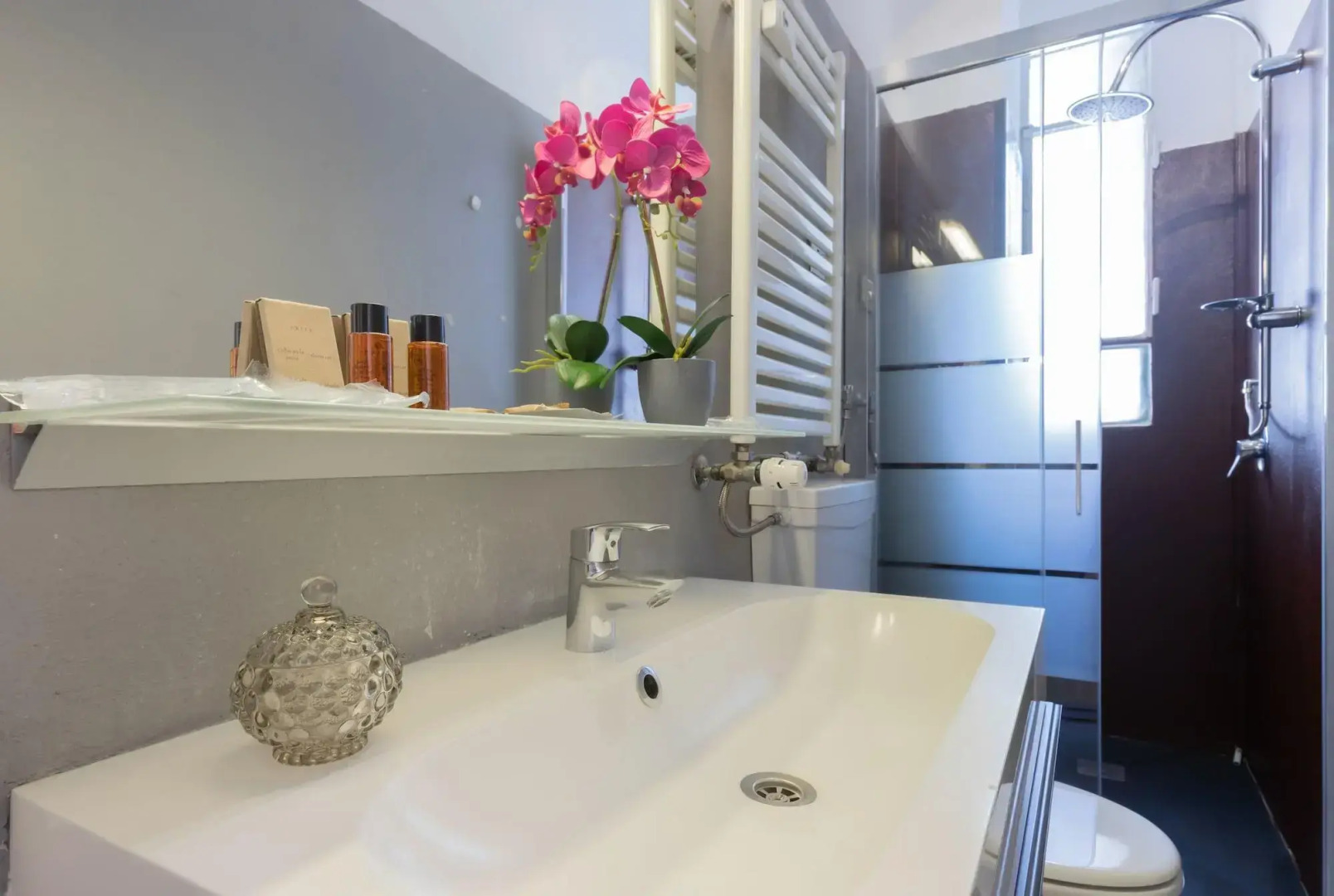 Milan Retreats Duomo