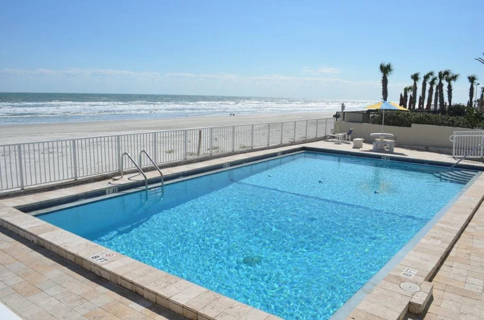 Sunrise Inn On The Beach