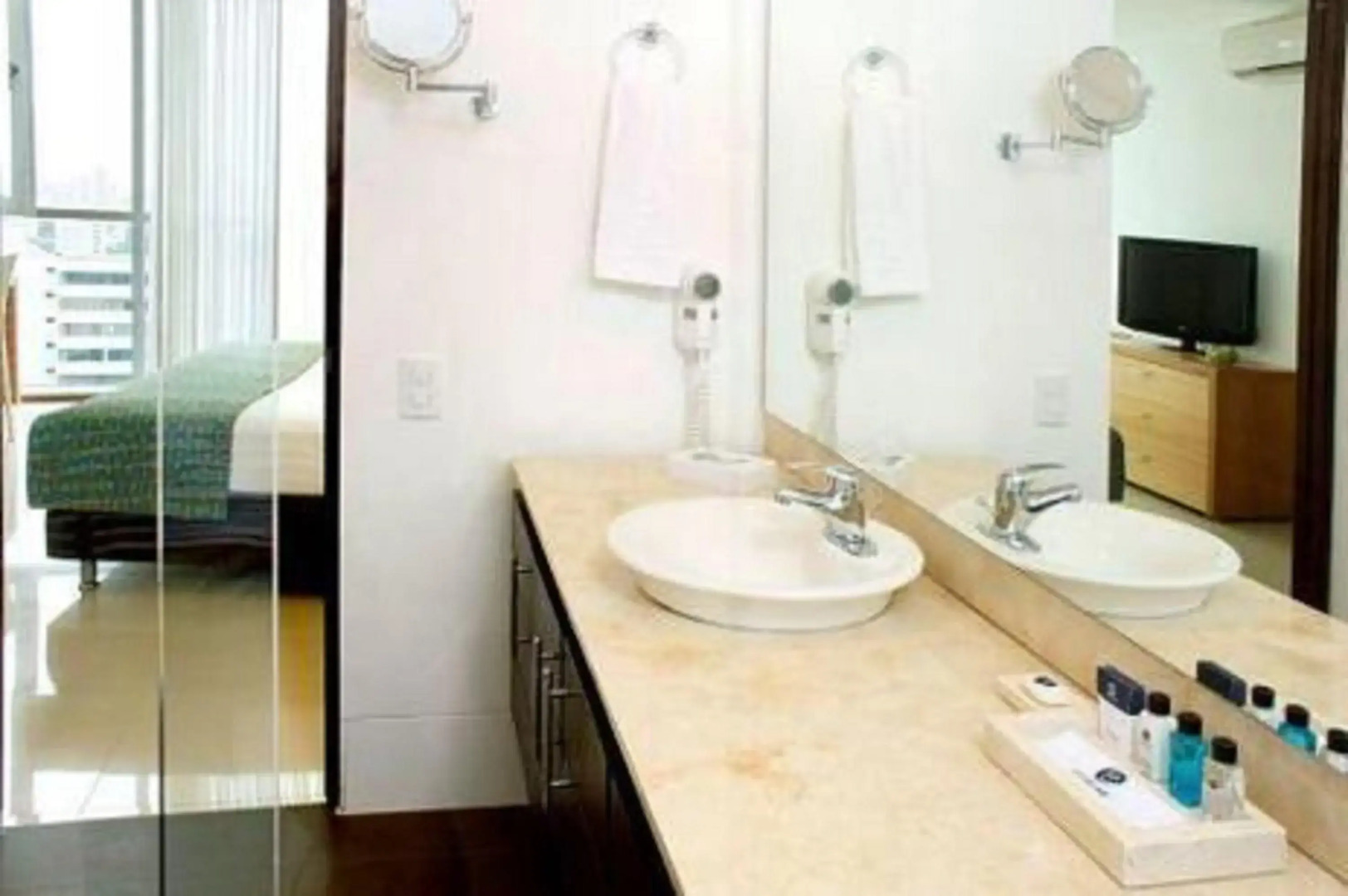 Hotel Estelar En Alto Prado