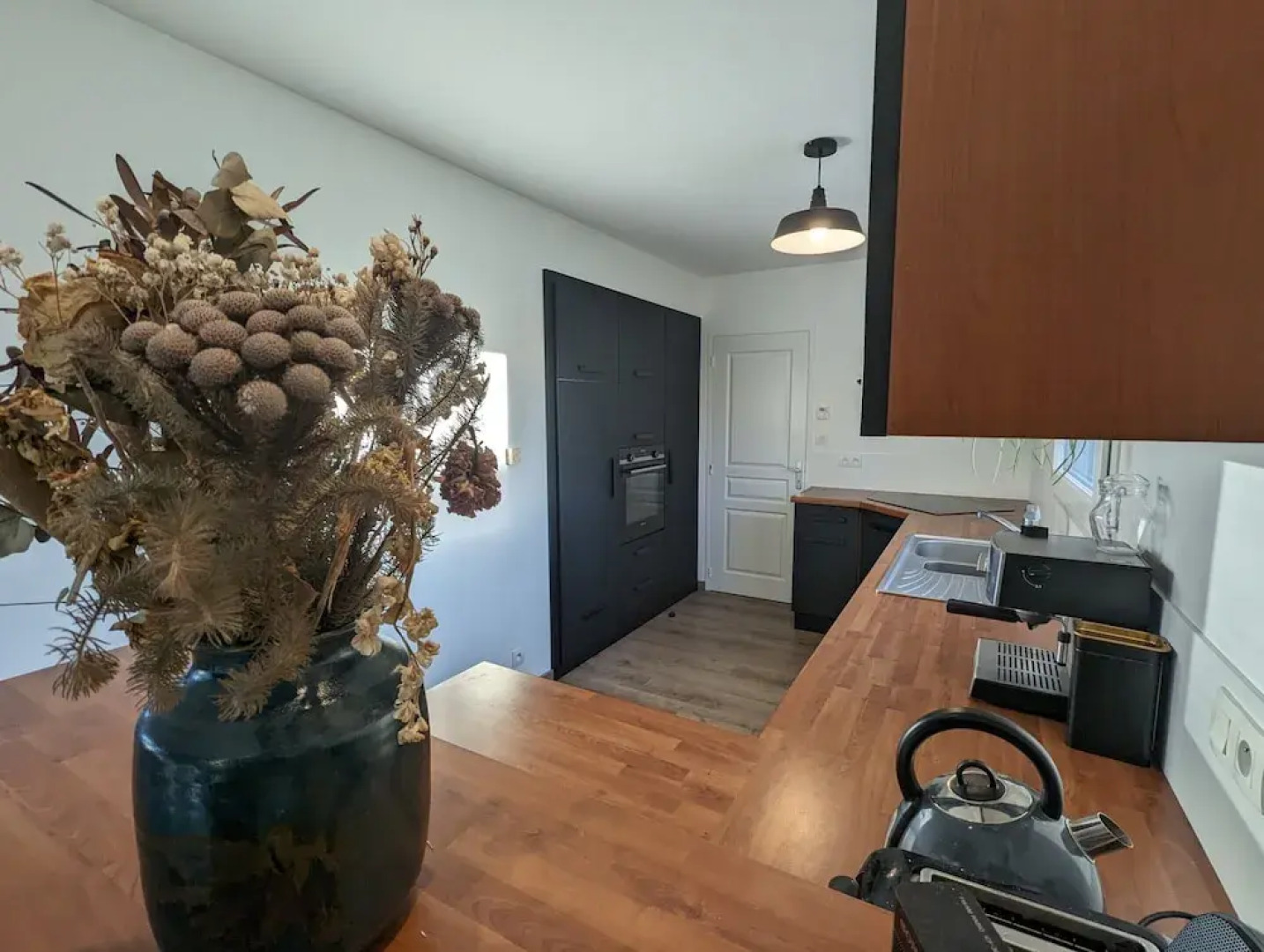 Pretty Family House Near the Beach