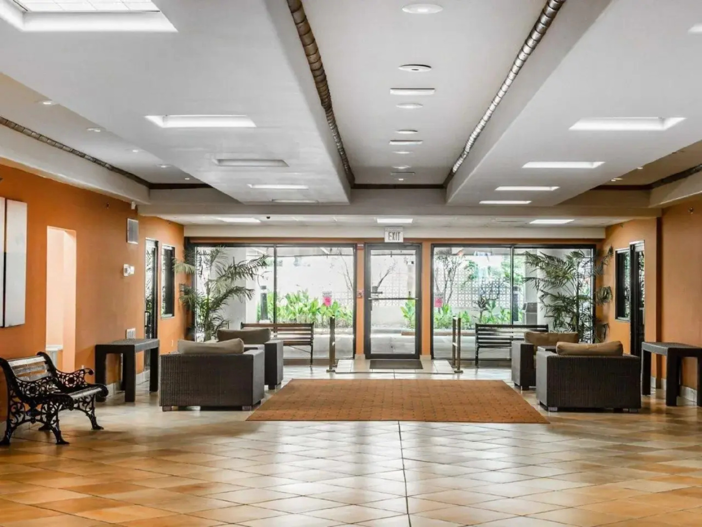 Sunchase Inn & Suites