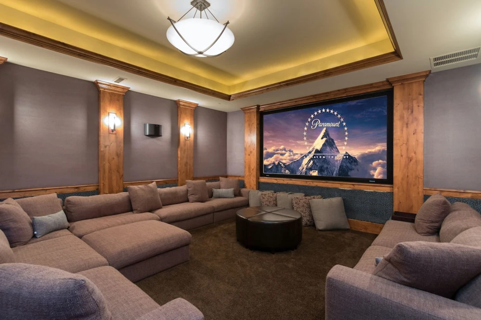 Hood Park Manor - 9 Br Home