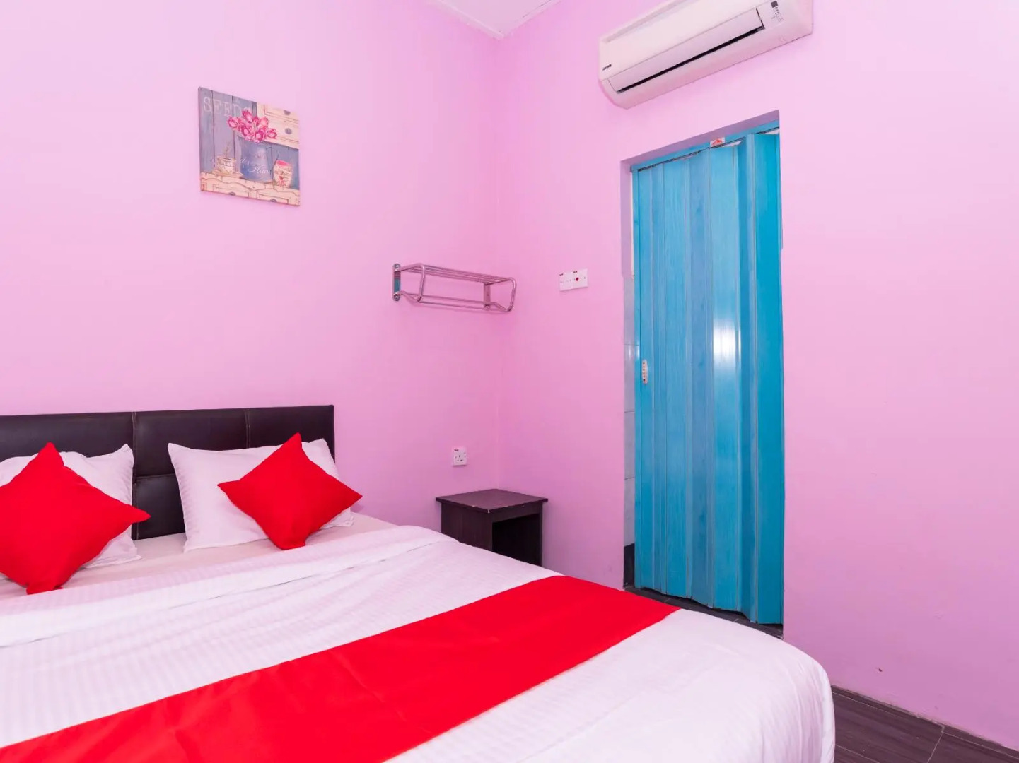 OYO 1125 IR Inn Hotel