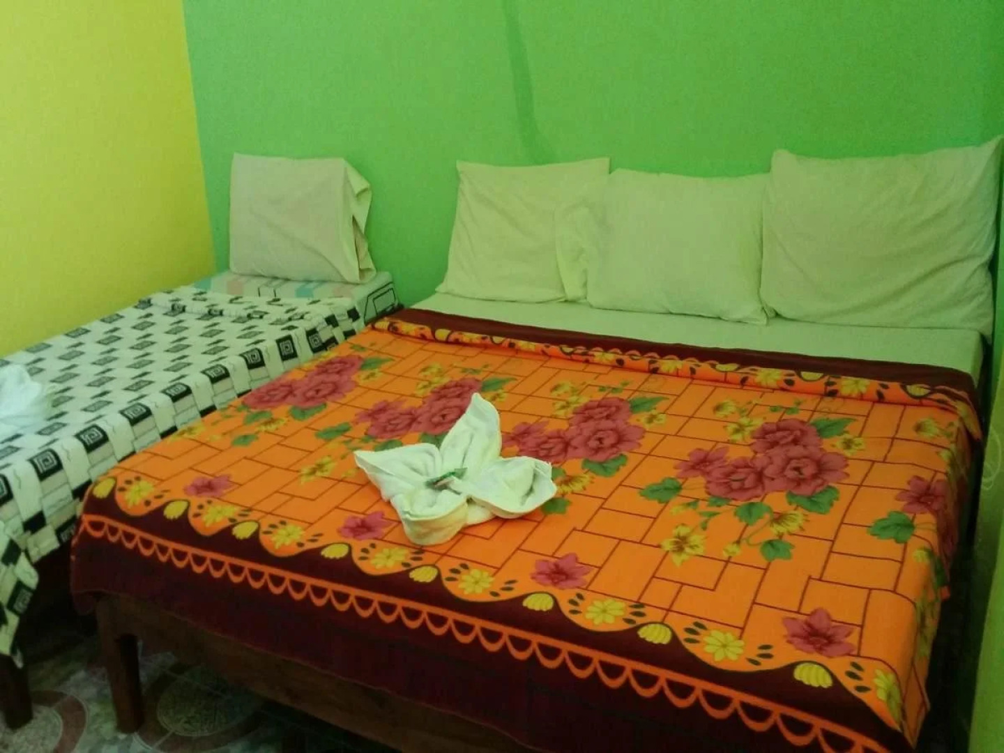 Riverview Royale Hotel