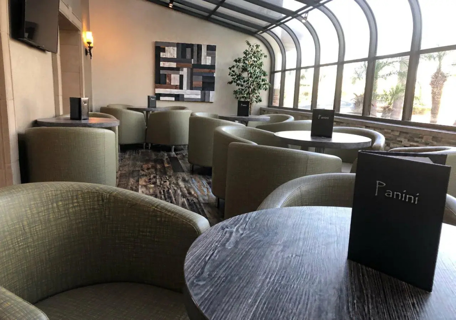 Holiday Inn Santa Ana Orange County Airport by IHG