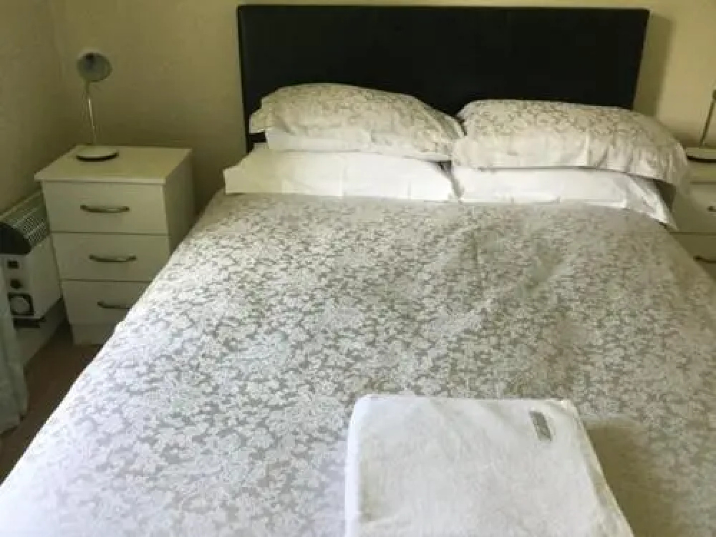 Adare Luxury Riverside Apartment