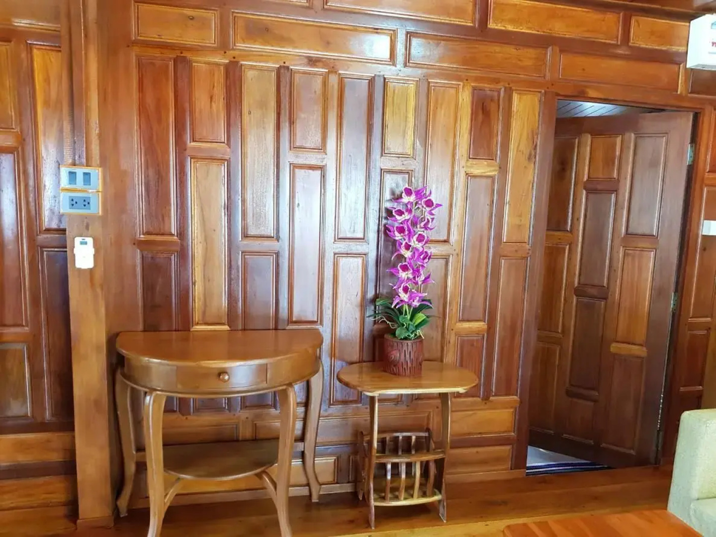 Buntham And Chwee Resort