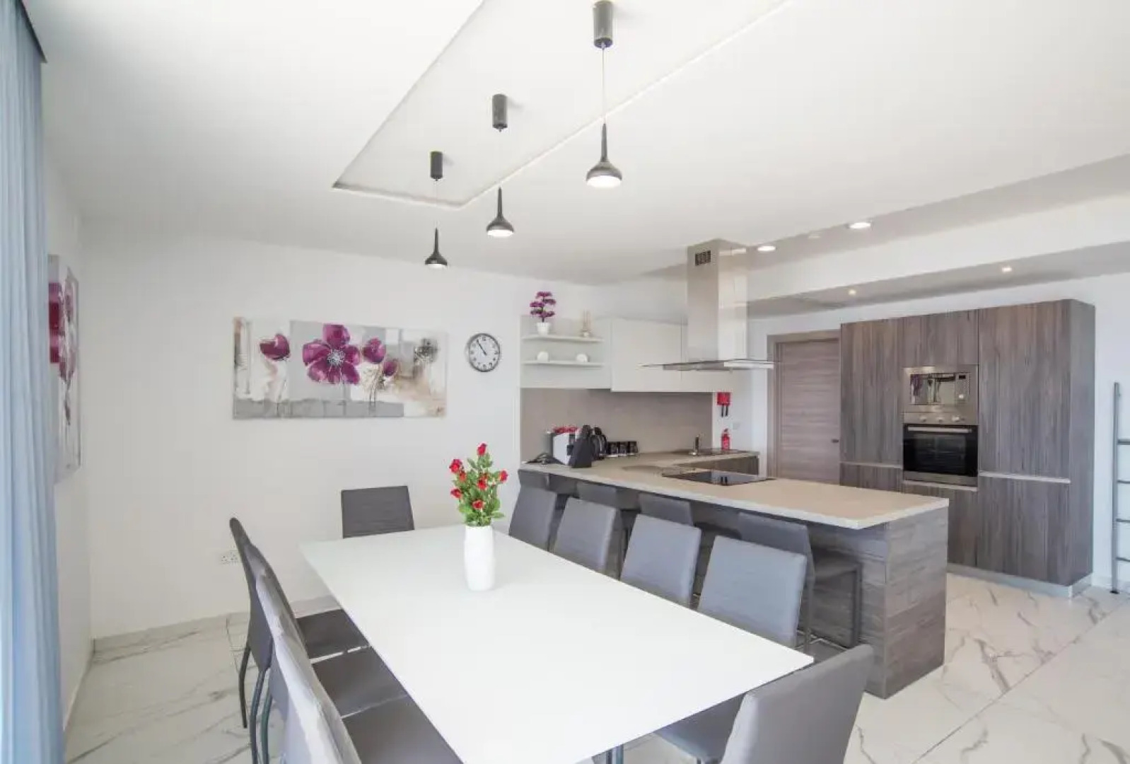 Sea Bank Villa Apartments