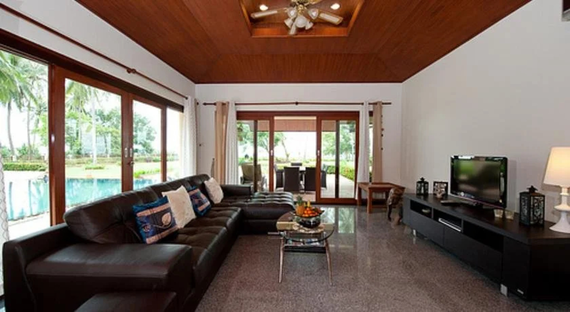 Krabi Sunset Beachfront Villa