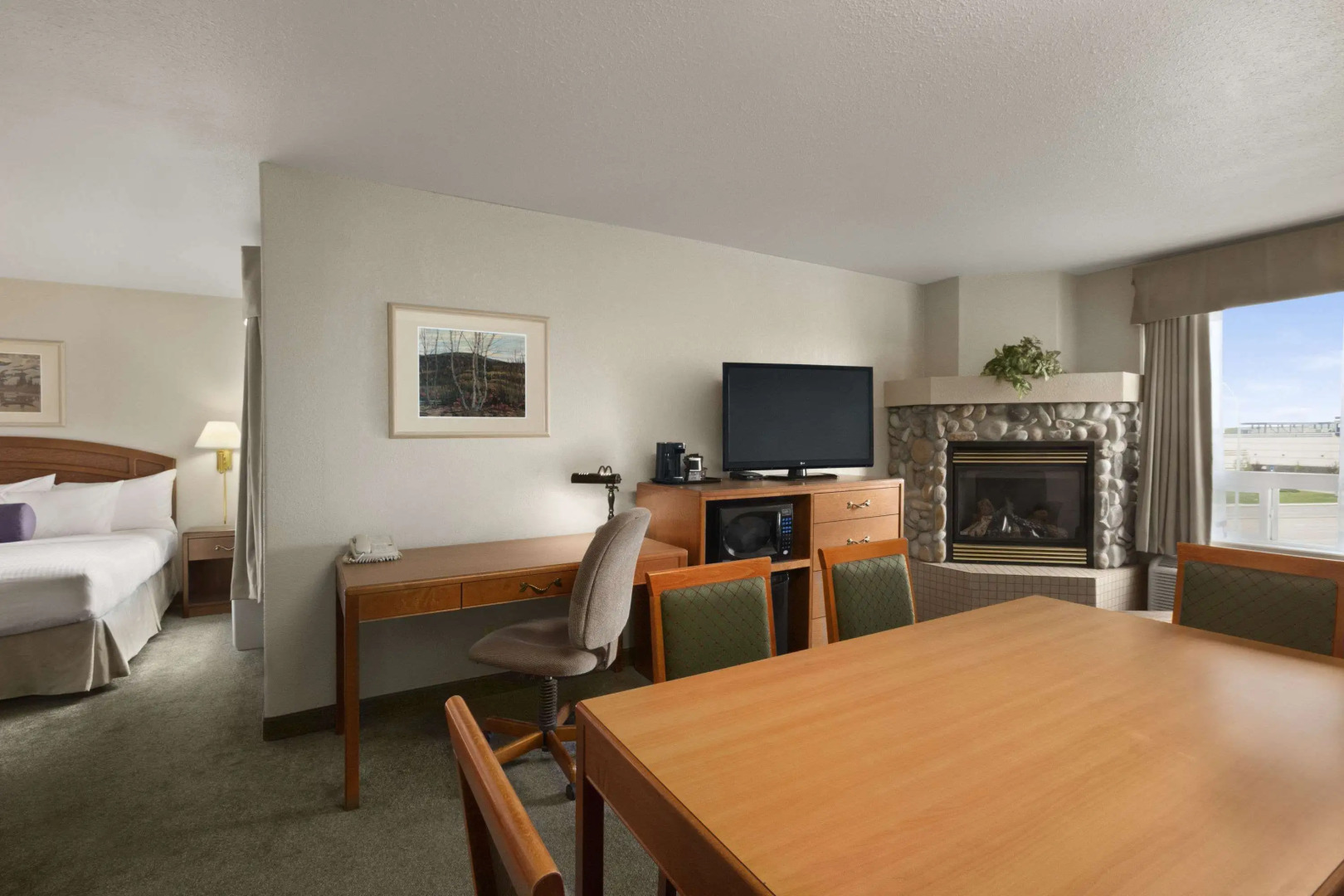 Days Inn by Wyndham Red Deer