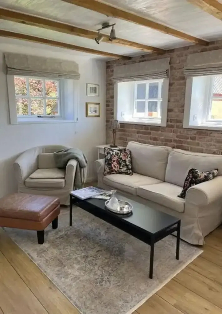 Up Here Comfortable Holiday Residence