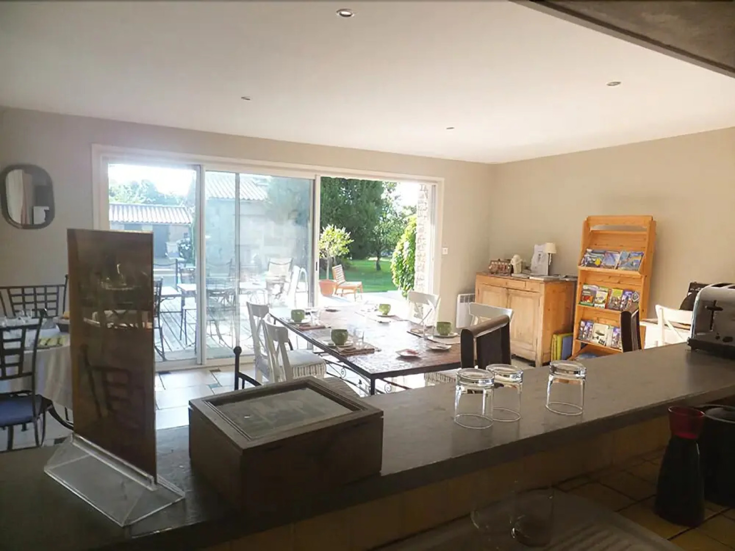 Les Hôtes du Paradis