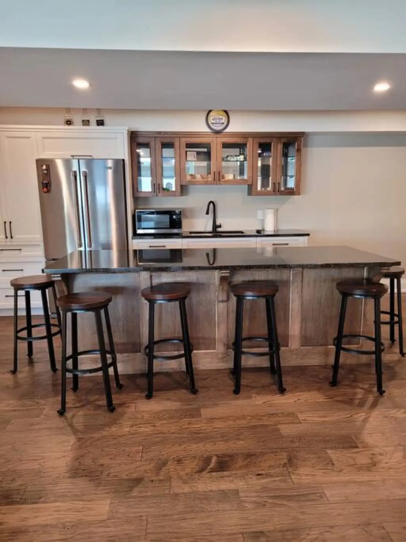 Chemong Lake Cottage w Private Boat Launch