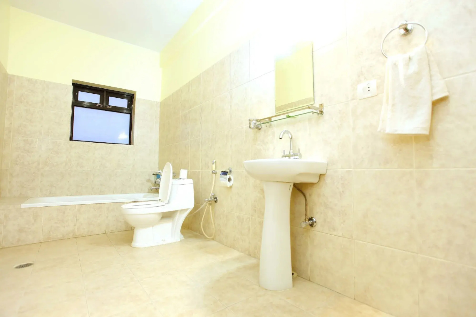 Hotel Crown Himalayas