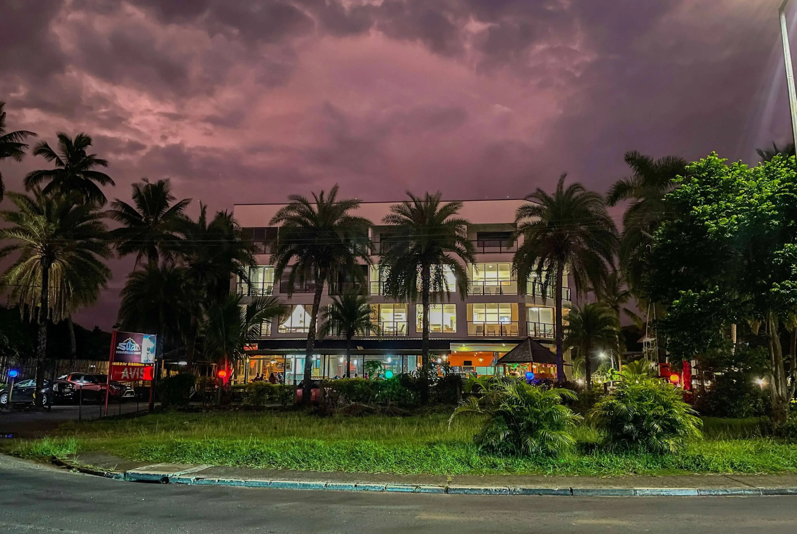 Ramada Suites By Wyndham Seafront Coral Coast