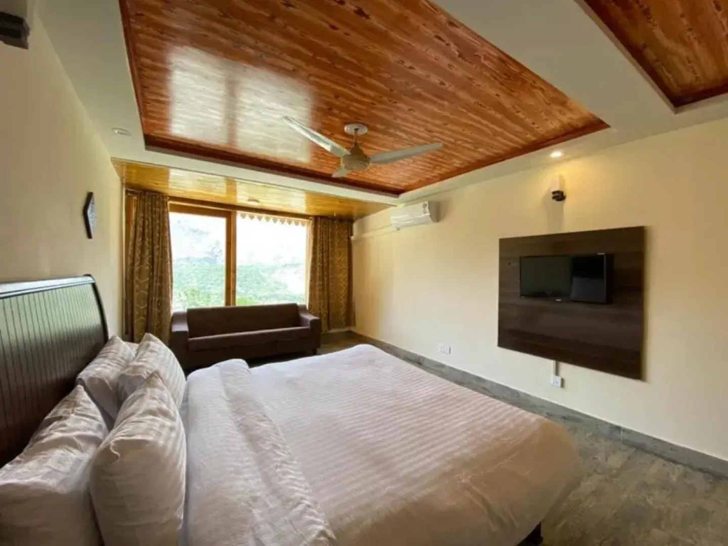 Roomy Daastaan Hotel, Karimabad Hunza