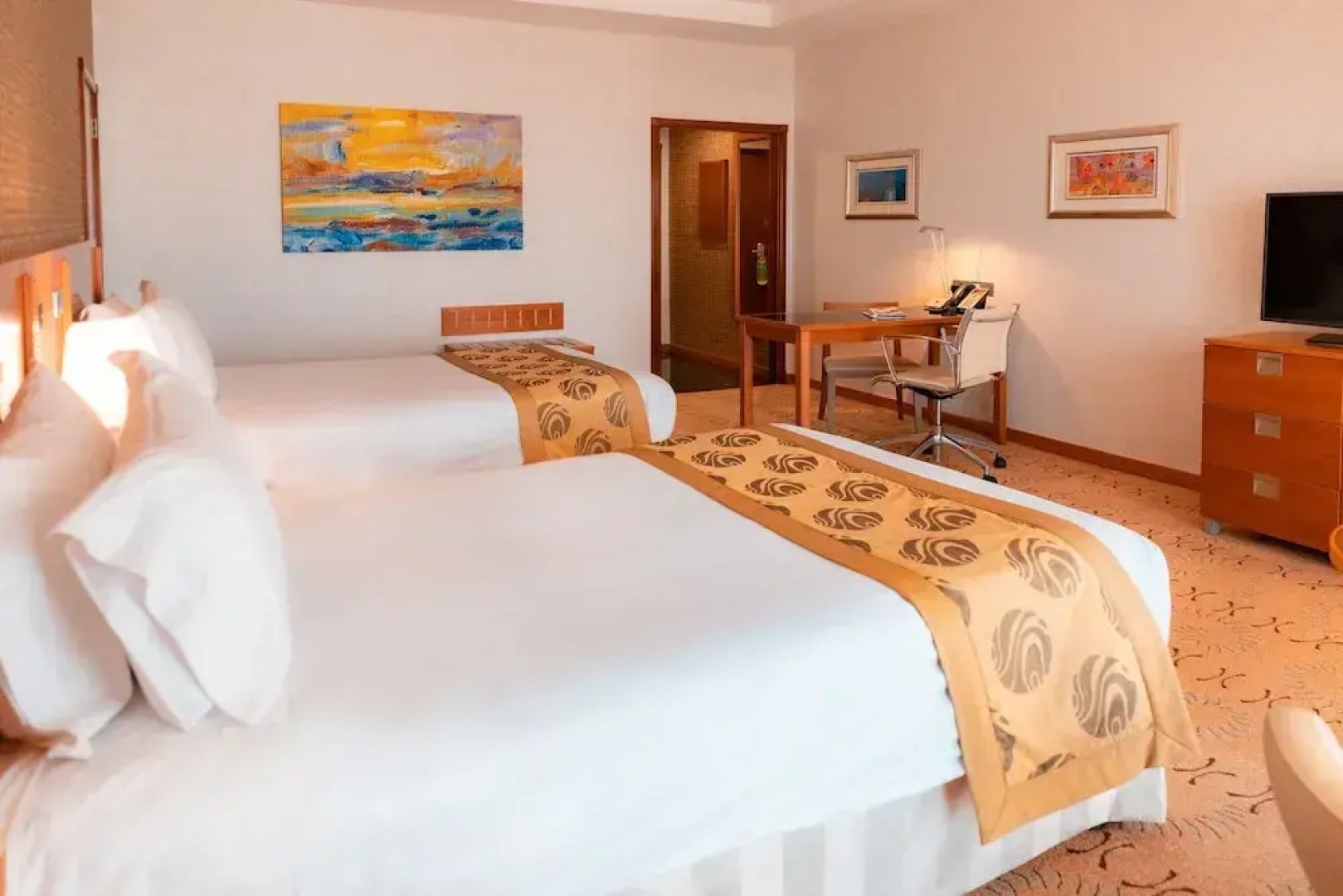 Holiday Inn Suites Kuwait by IHG