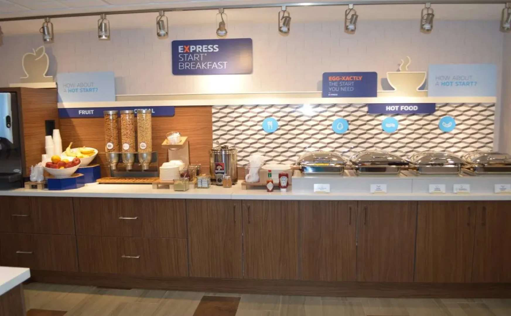 Holiday Inn Express Hotel & Suites Bismarck by IHG