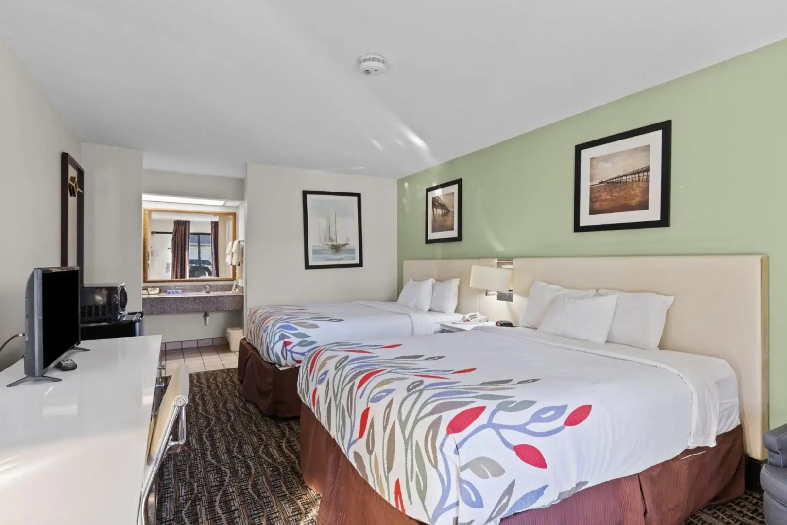 Quality Hotel Morehead City