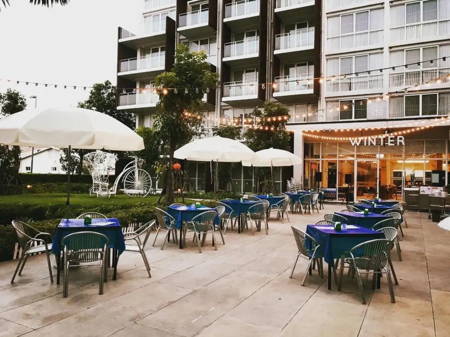 The Idle Hotel and Residence