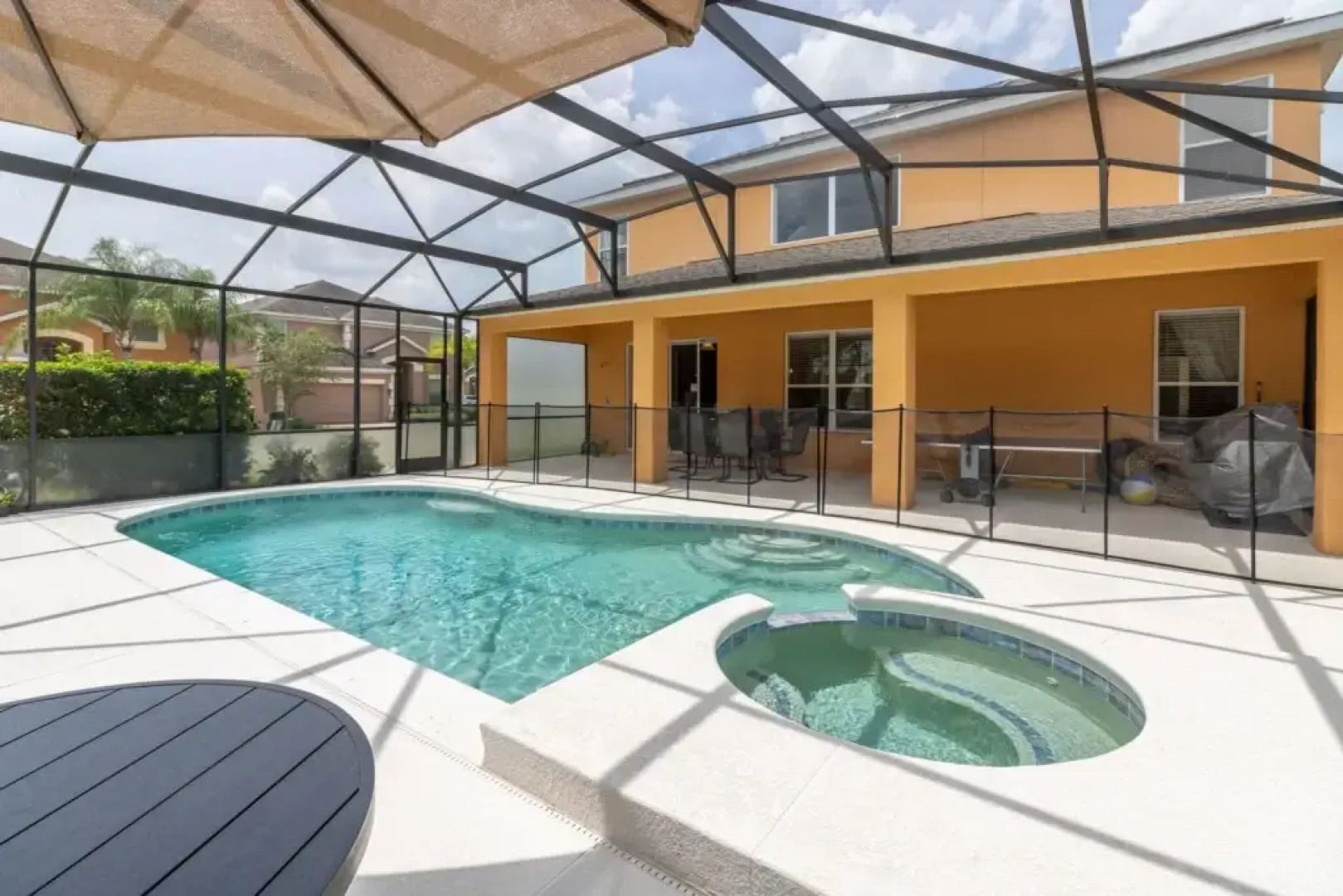 Watersong Dream- Theatre Room, Games, Pool & Spa, Davenport, US