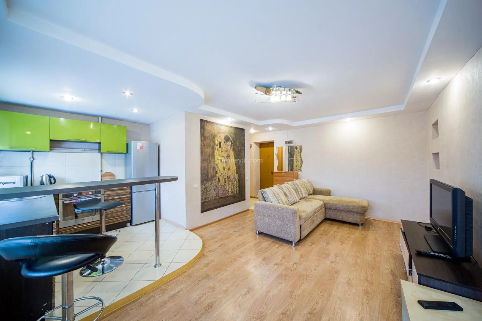 Дом-доступно на Крисанова