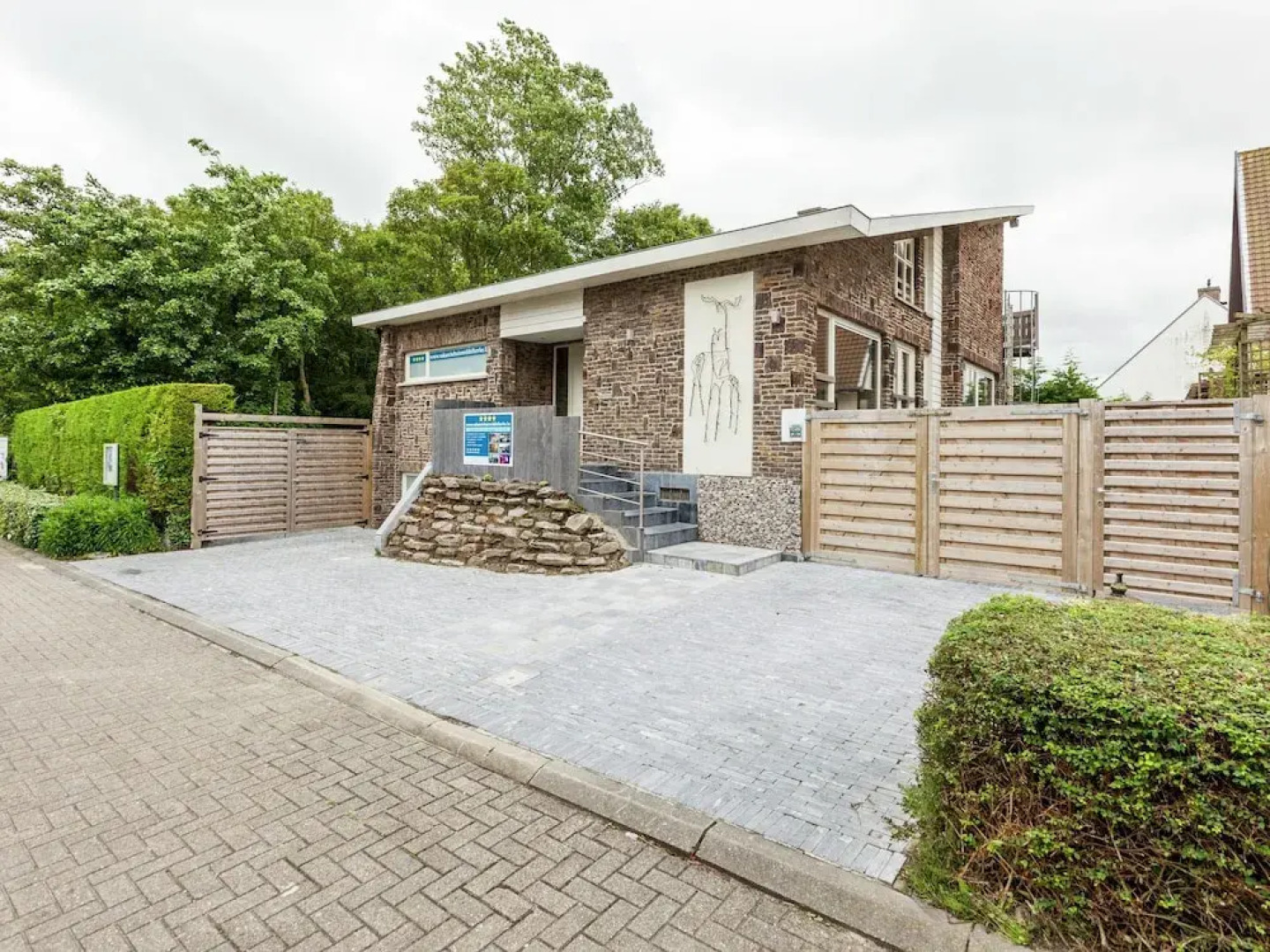 Luxury Villa with Sauna and Jacuzzi in Middelkerke