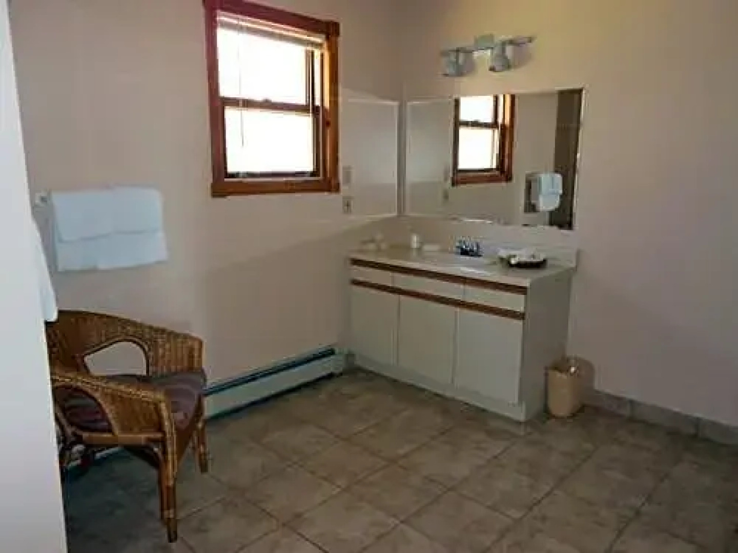 Shaw's Hotel & Cottages