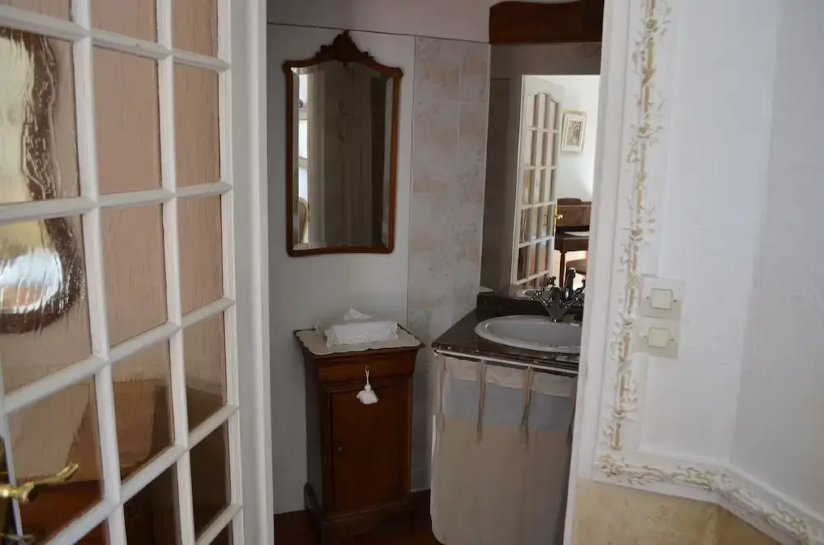 Two-Bedroom Apartment in Le Barroux