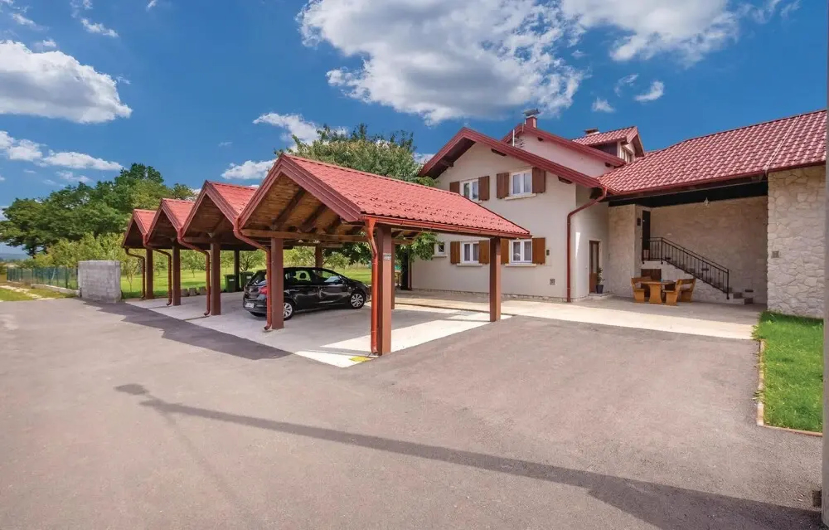 Stunning Home in Gospic With Sauna, Wifi and 6 Bedrooms