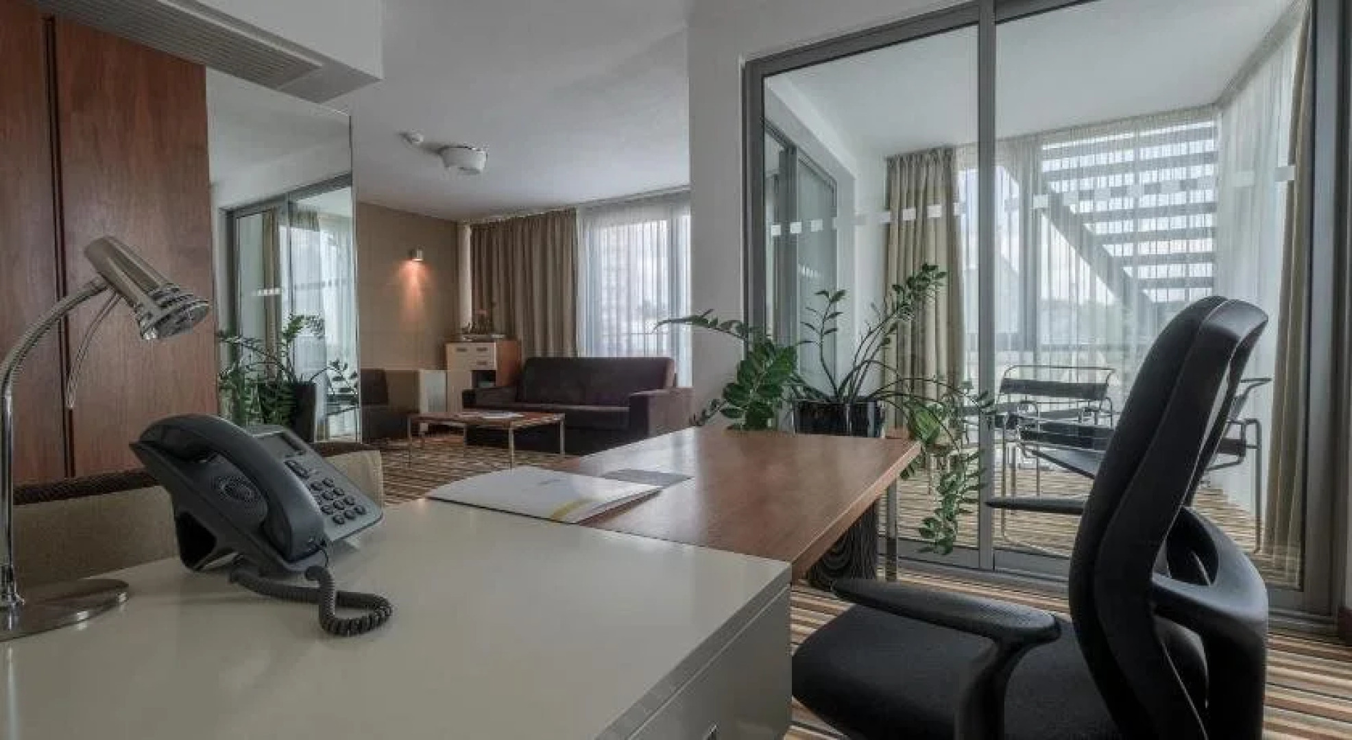 Business Hotel Astrum Laus