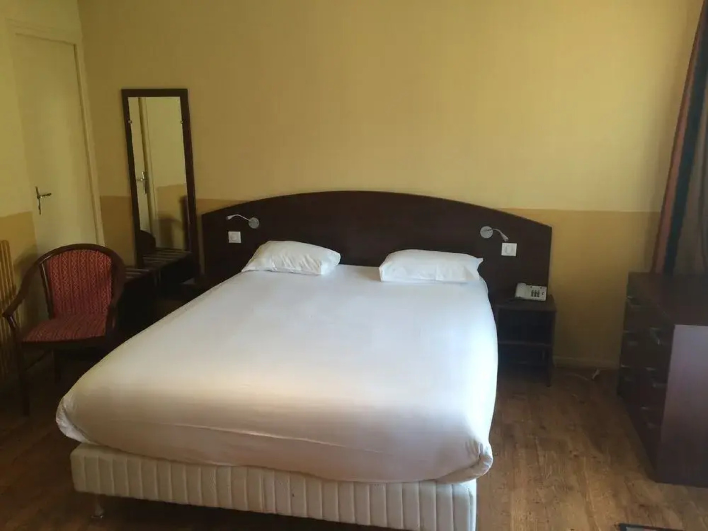 Logis Les Terrasses de Corton