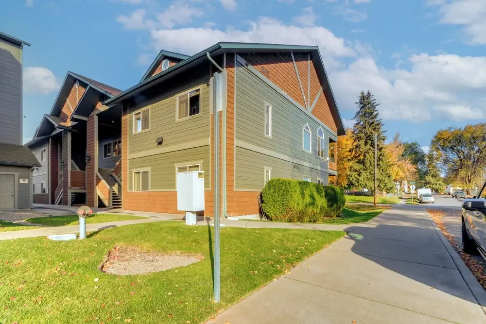 Walk Downtown: Modern 'coeur D'alene Getaway'